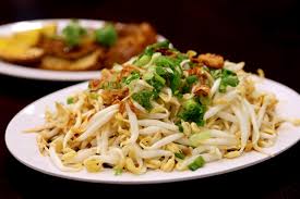 Chicken with Bean Sprouts