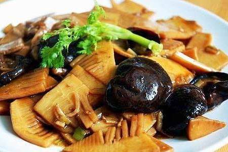 Mushroom  & Bamboo Shoots
