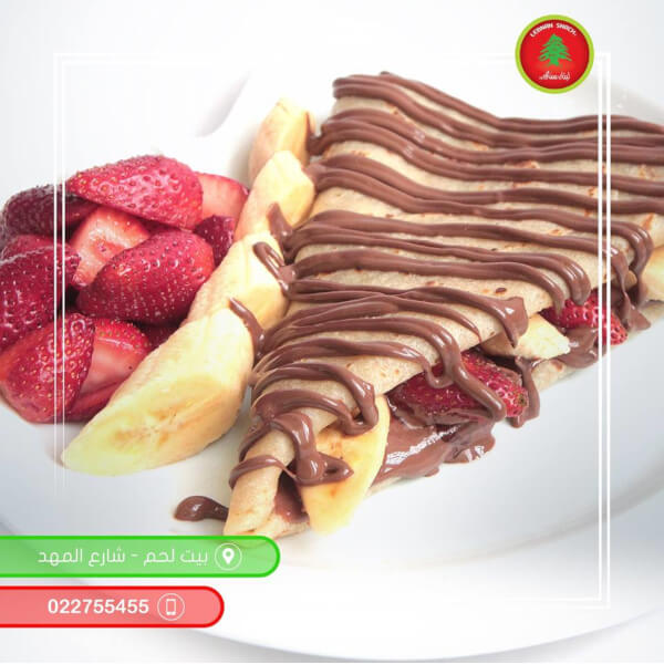 Crepe with strawberries and bananas
