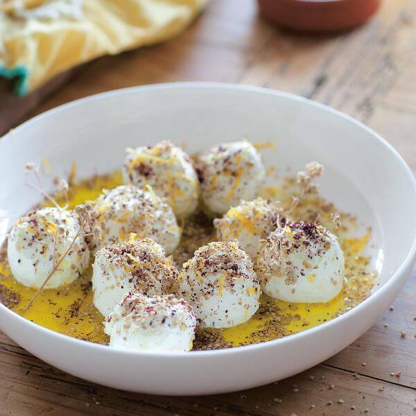 Labneh with walnuts