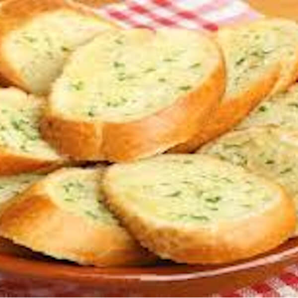خبز بالثوم و الجبنة