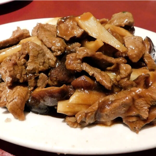 Beef with mushroom and bamboo