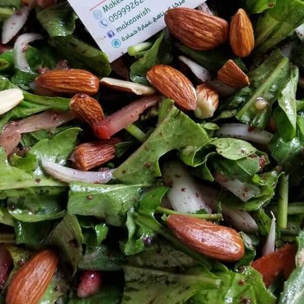 Arugula salad with nuts - for 2 people 