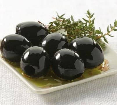 A kilo of black olives