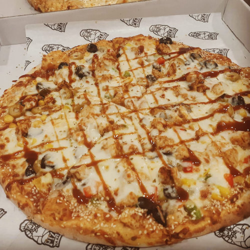 بيتزا دجاج باربكيو 