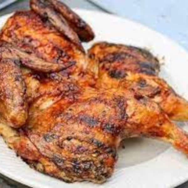 دجاجة على الفحم سلطات حمص بطاطا